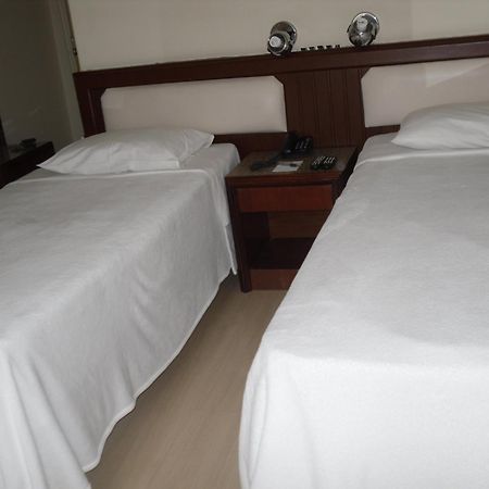 Hotel CHA Prime Curitiba Habitación foto