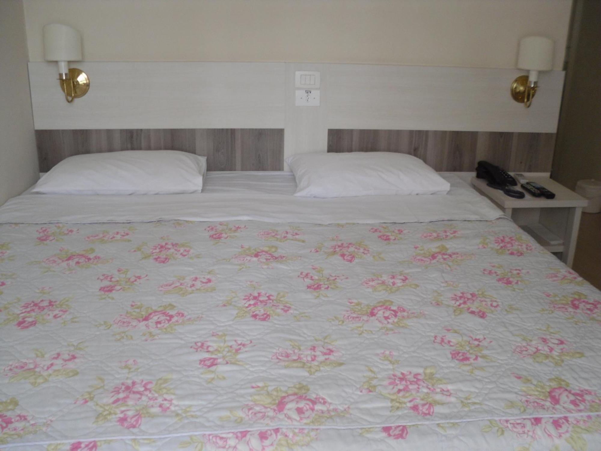 Hotel CHA Prime Curitiba Habitación foto